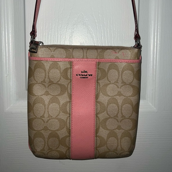 Coach crossbody - tan with pink strap and detailing - Picture 2 of 4
